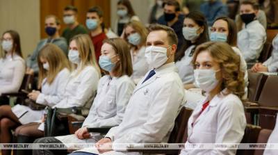 Более 1 тыс. студентов БГМУ наградят за помощь врачам и медсестрам в борьбе с COVID-19 - belta.by - Белоруссия - Минск