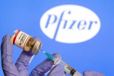 Еврокомиссия разрешила использовать вакцину Pfizer и BioNTech в ЕС - aif.ru - Англия - Германия - Канада - Евросоюз - Бахрейн
