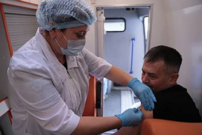 Названо число сделавших прививку от гриппа россиян - lenta.ru - Россия