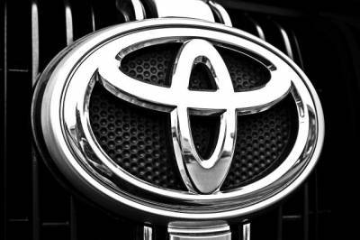 СМИ: Toyota останавливает заводы в Британии и Франции - aif.ru - Франция - Англия - Япония