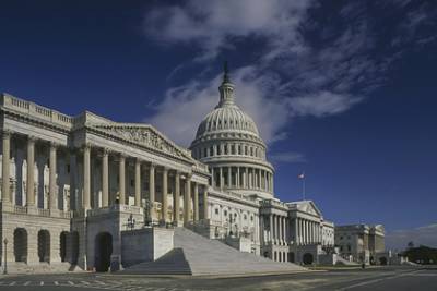 Конгресс США принял бюджет на 2021 год после многомесячных споров - lenta.ru - Сша