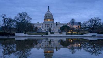 Конгресс США одобрил пакет помощи в связи с COVID-19 - golos-ameriki.ru - Сша - Вашингтон