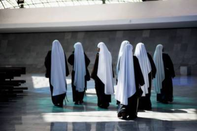 Сразу восемь монахинь из одного монастыря умерли от коронавируса за неделю - versia.ru - Сша - штат Висконсин