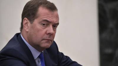 Дмитрий Медведев - Дмитрий Медведев: влияние санкций США на политику России стремится к нулю - vesti.ru - Россия - Сша