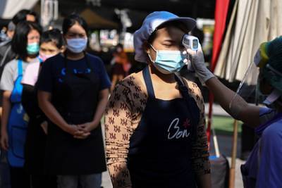 Прают Чан-Оча - Власти Таиланда обвинили нелегальных мигрантов во вспышке коронавируса - lenta.ru - Таиланд - Бангкок - Бирма