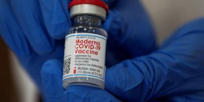 Eduardo Munoz - Moderna протестирует свою вакцину на новом штамме коронавируса - nv.ua - Сша - Англия