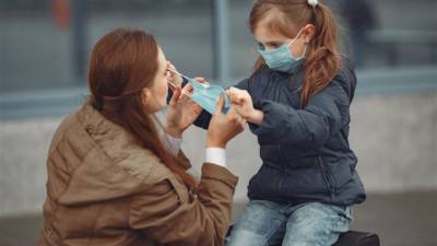 Нил Фергюсон - Новый штамм коронавируса заразнее для детей: объяснение исследователей - 24tv.ua - Лондон