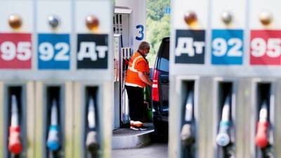 Александр Новак - Без лишних колебаний: как в 2020 году изменились цены на топливо в России - russian.rt.com - Россия