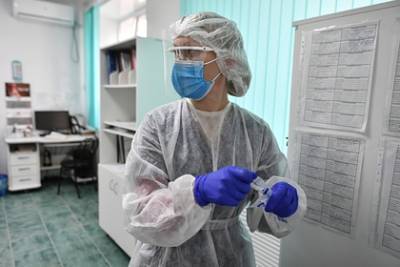 Гикас Майоркинис - Эпидемиолог оценил заразность нового штамма коронавируса - lenta.ru - Англия - Греция - Афины