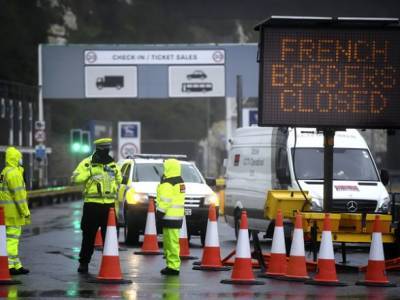 Франция открыла свои границы для пассажиров из Англии после блокады из-за COVID-19 - unn.com.ua - Франция - Англия - Киев