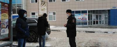 На двух рязанских остановках проверили соблюдение масочного режима - runews24.ru - Рязань