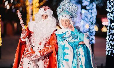 Светлана Сметанина - Москвичам рекомендовали в этом году отказаться от приглашения на дом Деда Мороза и Снегурочки - og.ru - Санкт-Петербург - Москва
