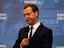 Владимир Путин - Дональд Трамп - Дмитрий Медведев - Медведев после санкций призвал приостановить связи с США - newsland.com - Россия - Сша