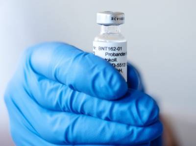 Эксперт рассказал, что необходимо сделать перед вакцинацией от COVID-19 - abnews.ru