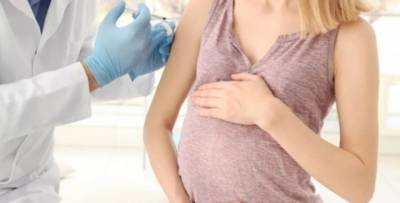 Ученые рассказали, безопасно ли вакцинироваться от COVID-19 при беременности - enovosty.com
