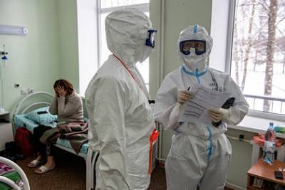 Андрей Кондрахин - Врач назвал сроки третьего всплеска коронавируса в России - lenta.ru - Россия - Москва