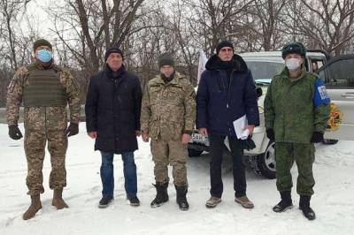 Террористы вернули Украине попавшего к ним в плен бойца ВСУ - real-vin.com - Украина - Лнр