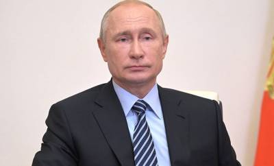 Владимир Путин - Врачам, работающим в новогодние праздники, заплатят вдвое больше - readovka.ru - Россия