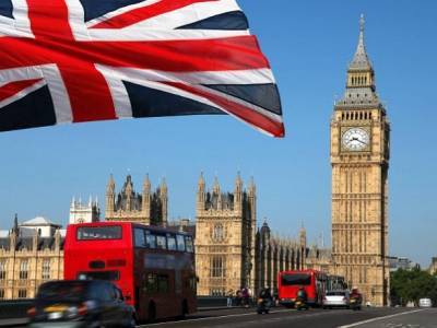 Грант Шаппс - Британия решила прекратить авиаперевозки с ЮАР из-за нового штамма COVID-19 - unn.com.ua - Англия - Киев - Юар