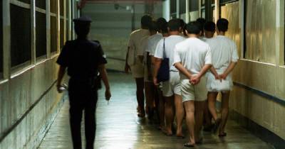 Жителя Сингапура посадили в тюрьму за ложь об отсутствии секса с женой - ren.tv - Сингапур