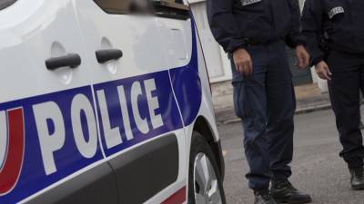 Сотни дальнобойщиков устроили стычки с полицией на границе Британии и Франции - mir24.tv - Франция - Англия - Дувр