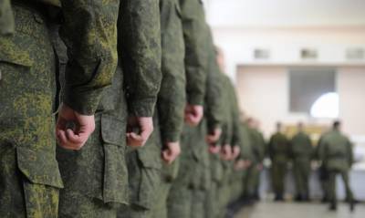 В Брянске военкомы пытаются забрать в армию призывника с коронавирусом - og.ru - Брянск