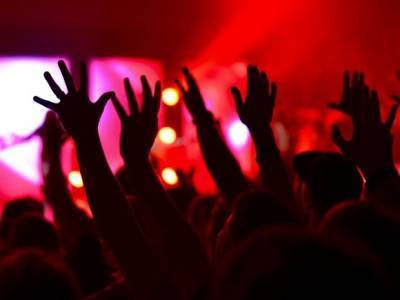 ГлавClub опечатали из-за нарушений антиковидных мер на концерте «Кровостока» - rosbalt.ru - Россия - Москва