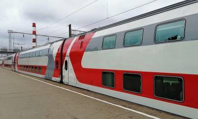 Пассажиры могут чаще путешествовать между Москвой и Смоленском на двухэтажных поездах в декабре-январе - rabochy-put.ru - Москва - Смоленск
