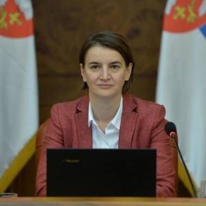 Анна Брнабич - Премьера Сербии привили от коронавируса - reporter-ua.com - Англия - Сербия