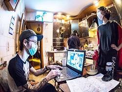 Дома и в маске - newsland.com