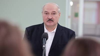 Александр Лукашенко - Ольга Забелич - Лукашенко обсудил вакцинацию от COVID-19 с медперсоналом минской больницы - mir24.tv