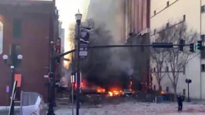 Дональд Трамп - Начиненный взрывчаткой автомобиль взорвался в центре Нэшвилла - piter.tv - Сша