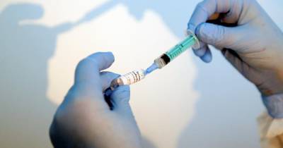 Вакцина Moderna вызвала у врача в CША острую аллергическую реакцию - ren.tv - Сша - New York - Бостон