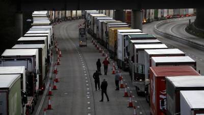 Пробка из грузовиков в Дувре начинает рассасываться - ru.euronews.com - Россия - Франция - Англия - Дувр