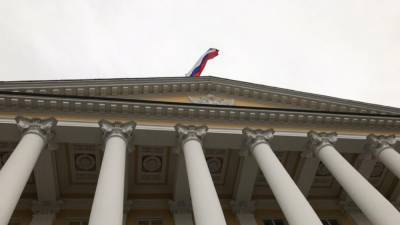 Власти Петербурга начали выдавать заведениям разрешения на «зимние террасы» - riafan.ru - Санкт-Петербург