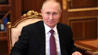 Владимир Путин - Дмитрий Песков - Песков заявил, что Путин сам расскажет, когда сделает прививку от COVID-19 - 5-tv.ru - Россия