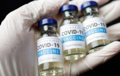 В США обнаружили первую аллергическую реакцию после прививки вакциной Moderna - ru.slovoidilo.ua - Украина - Сша - New York - Бостон