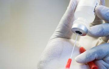 Венгрия первой из стран ЕС начала вакцинацию от COVID-19 - charter97.org - Евросоюз - Будапешт - Венгрия