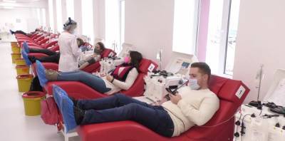 Новогоднее донорство: как в Черкассах пополняют запасы крови перед праздниками - 24tv.ua - Украина - Черкассы