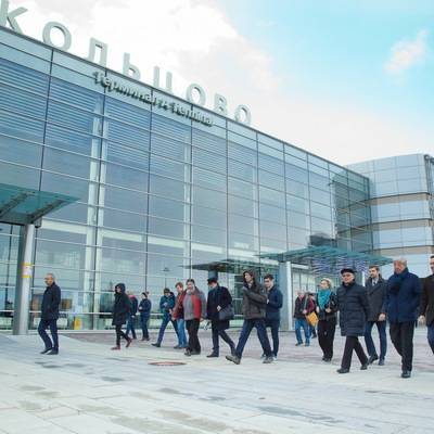 В аэропорту Екатеринбурга задержали рейс на час из-за инцидента с маской - radiomayak.ru - Москва - Екатеринбург