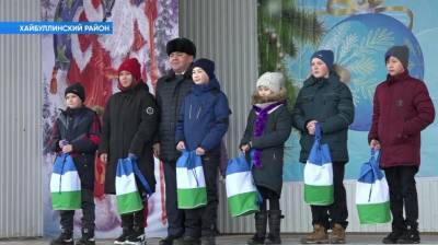 В районе Башкирии провели новогоднюю ёлку для талантливых ребят - bash.news - Уфа - республика Башкирия
