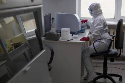 За сутки в ХМАО выявили 221 новый случай коронавируса, число умерших достигло 529 - znak.com - Сургут - округ Югра - Нижневартовск - Нефтеюганск - Ханты-Мансийск