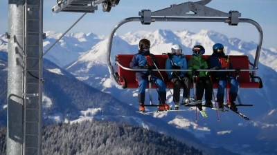 Власти Австрии открыли лыжные склоны, но только для своих - ru.euronews.com - Россия - Сша - Австрия