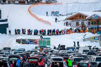 В Австрии из-за ажиотажа закрывают горнолыжные курорты - bin.ua - Украина - Австрия