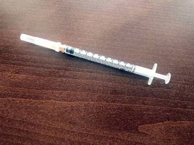 Пожилым немцам по ошибке ввели пятикратную дозу вакцины - rosbalt.ru - Германия - Штральзунд