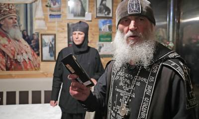 Силовики взяли штурмом Среднеуральский монастырь и задержали схиигумена Сергия - og.ru - Россия