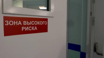 В Петербурге за сутки подтвердили 3757 новых случаев коронавируса - piter.tv - Россия - Санкт-Петербург - Ленобласть обл.