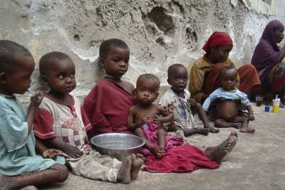 В Нигерии на фоне второй волны коронавируса начался голод. Люди берут штурмом магазины - news-front.info - Нигерия