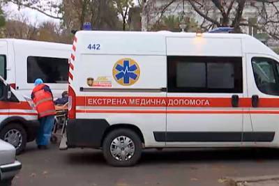 Родственники зараженных коронавирусом штурмовали одесскую больницу - lenta.ru
