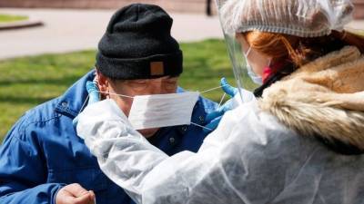На близких не начхать: россияне сплотились на фоне пандемии - 5-tv.ru